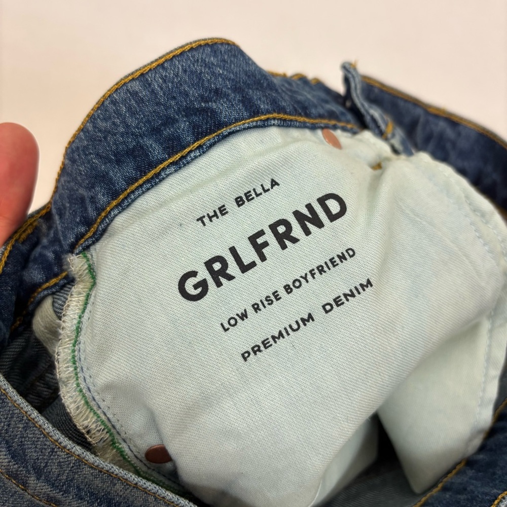 GRLFRND Bella Low Rise Boyfriend Jeans in Vermont Ave Size 26 - Picture 11 of 16